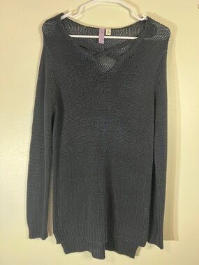 Women's Blue Knit V-Neck Sweater with Crisscross Detail
